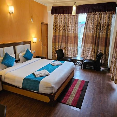 מנאלי Hotel Akash Regency מראה חיצוני תמונה