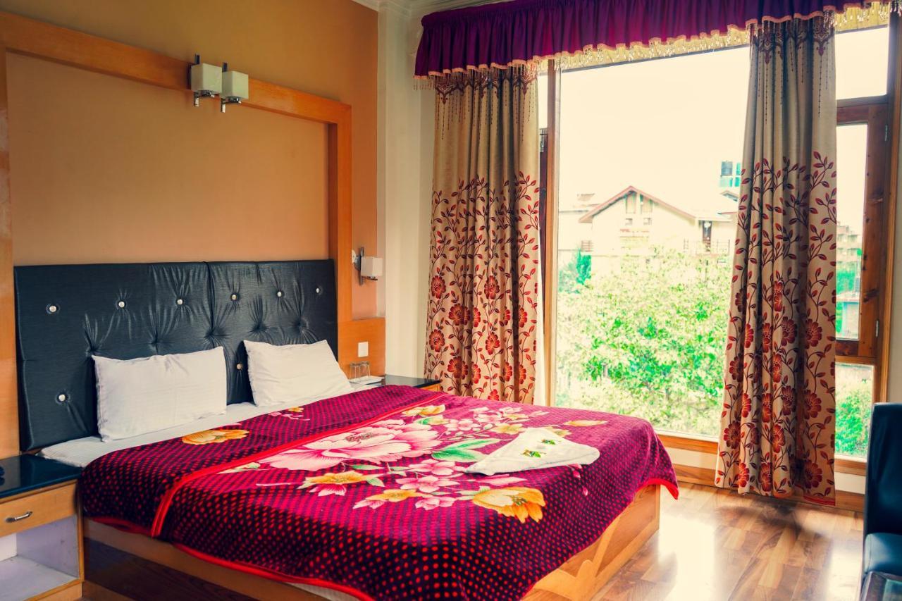 מנאלי Hotel Akash Regency מראה חיצוני תמונה