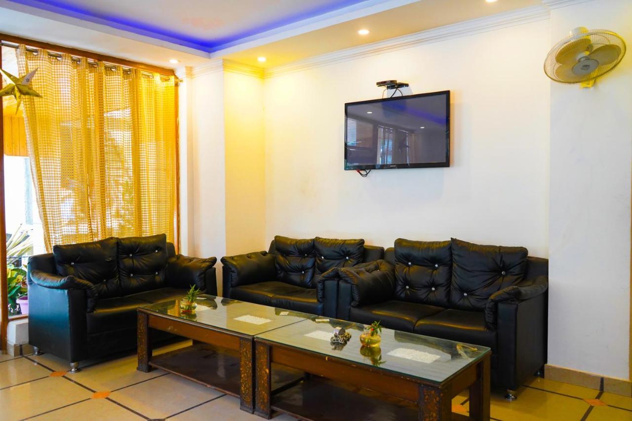 מנאלי Hotel Akash Regency מראה חיצוני תמונה