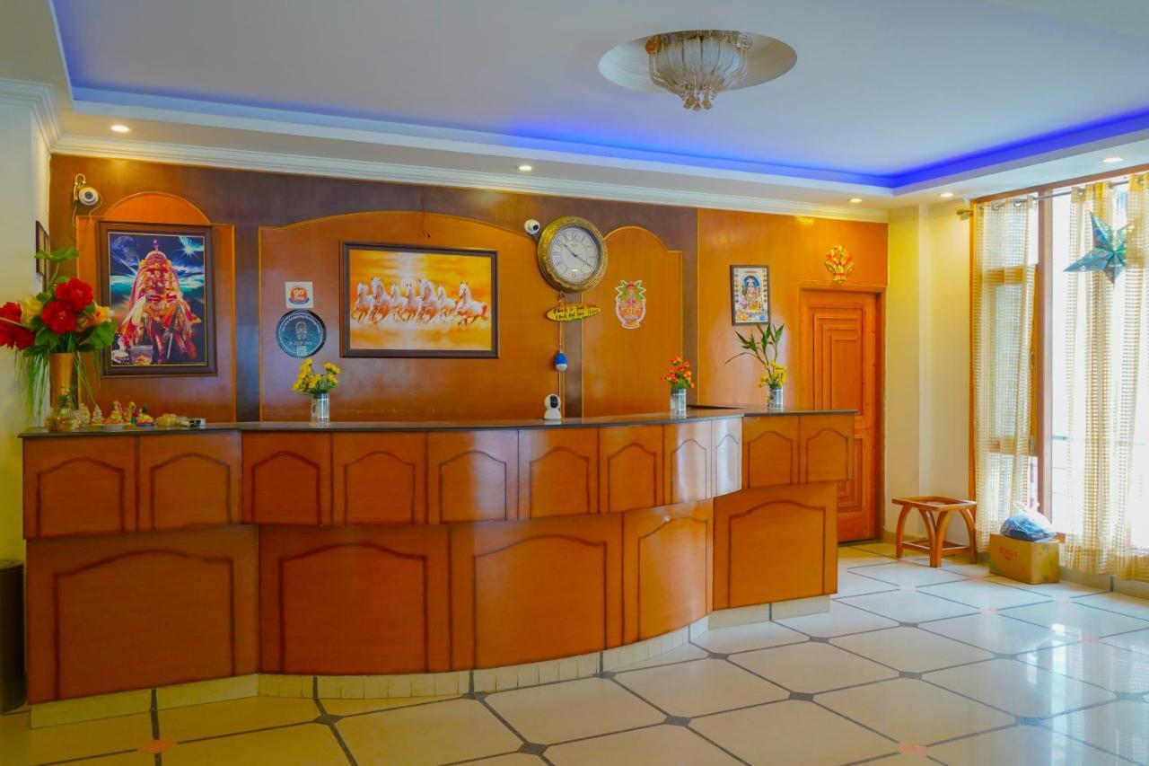 מנאלי Hotel Akash Regency מראה חיצוני תמונה