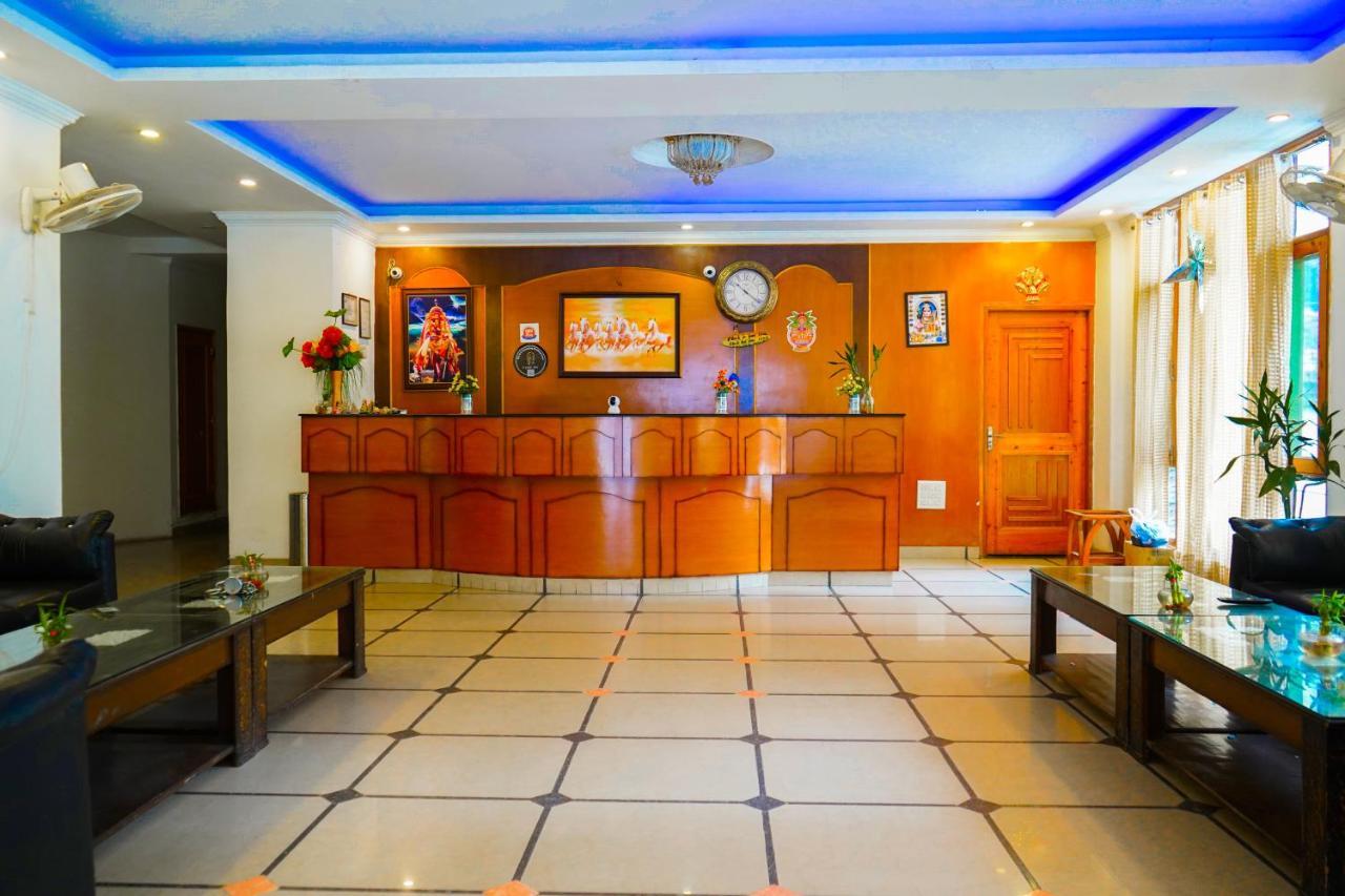 מנאלי Hotel Akash Regency מראה חיצוני תמונה